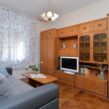 Ferienwohnung Fuer 5 Personen Ca 60 Qm In Pula, Istrien Istrische Riviera - B61765 Apartment