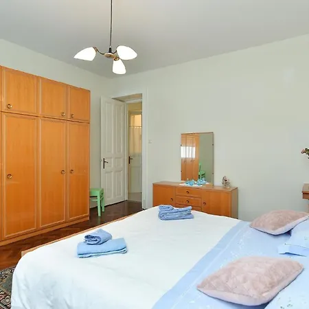 Ferienwohnung Fuer 5 Personen Ca 60 Qm In Pula, Istrien Istrische Riviera - B61765 * Pula