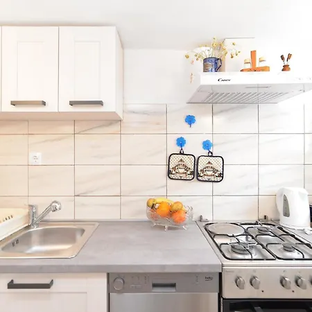 Ferienwohnung Fuer 5 Personen Ca 60 Qm In Pula, Istrien Istrische Riviera - B61765 * Pula